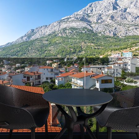 ホテル Gada Baška Voda エクステリア 写真